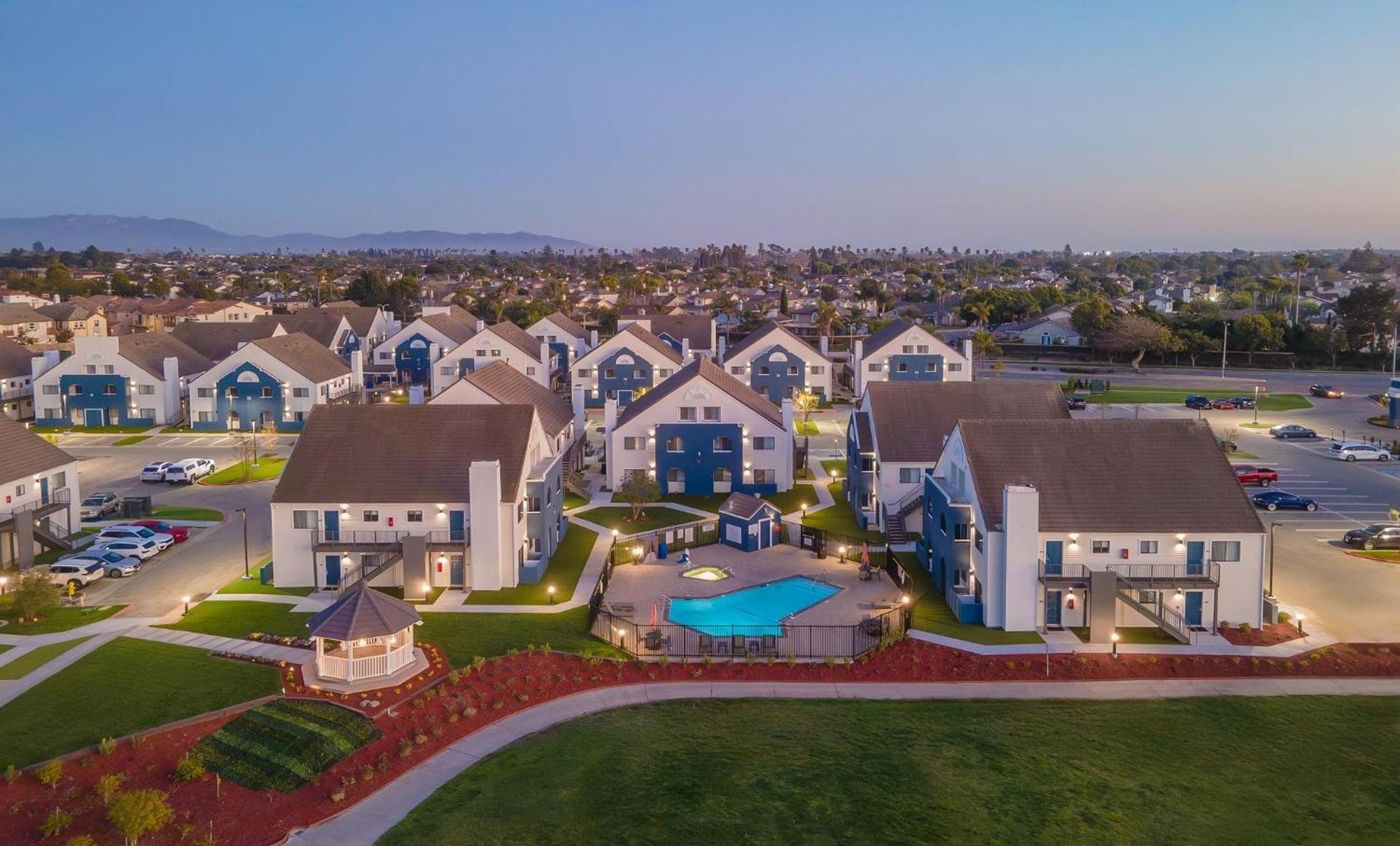Staybridge Suites Oxnard - River Ridge By Ihg Exterior photo